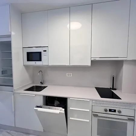 Garden View Modern Studio Apartment Playa de las Americas (Tenerife)